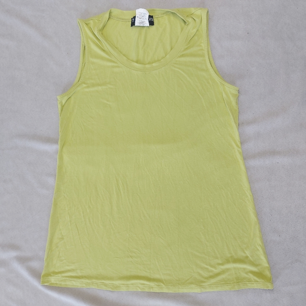 True Essence bamboo sleeveless tank top, medium